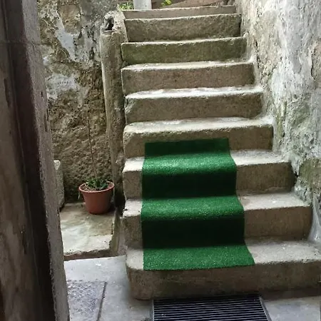 Проживание в семье Al-pinheiro 62 *